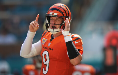 Burrow throws 4 TDs, Battle has pair of interceptions as Bengals beat Dolphins 31-24